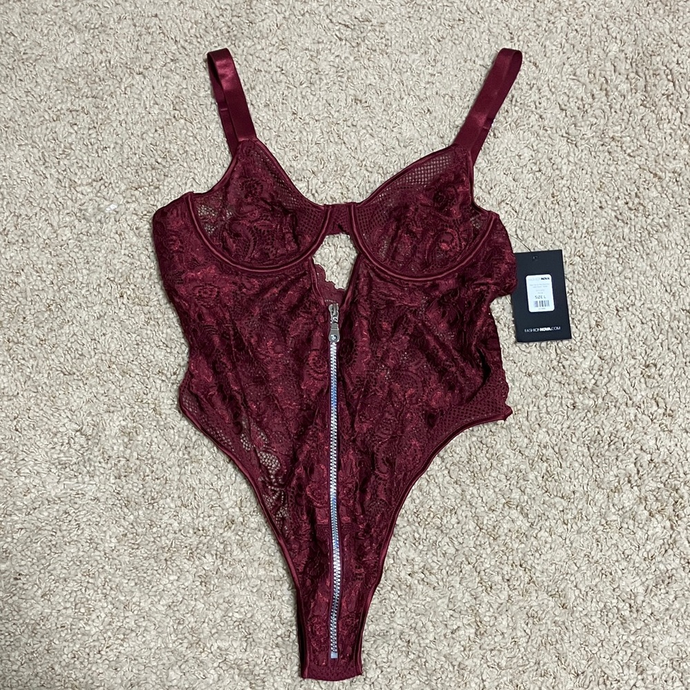 Fashion Nova NWT See You in the Bedroom lace zipper teddy, large